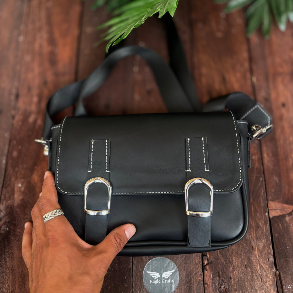 The Essential – Leather Crossbody Bag